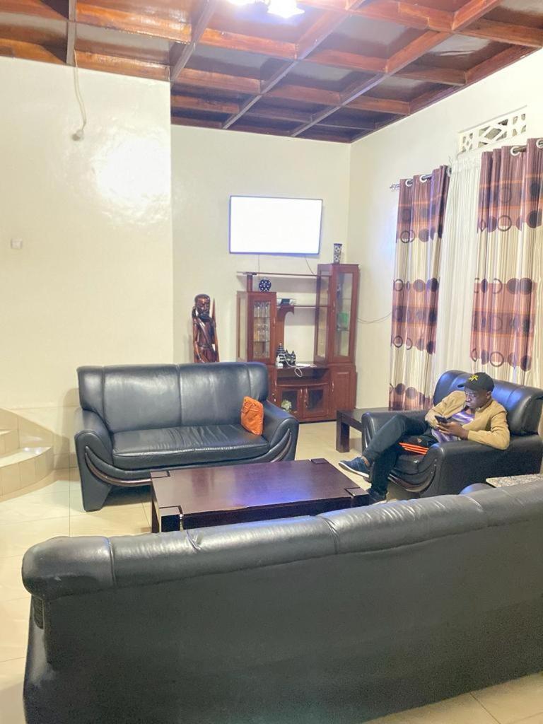Best Inn Motel By Sfgs Ltd Kigali Extérieur photo